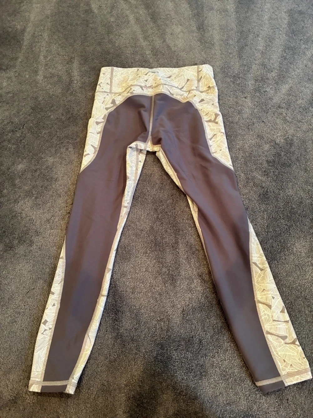 Athleta Gray and White Printed Active Pants - Picture 4 of 5